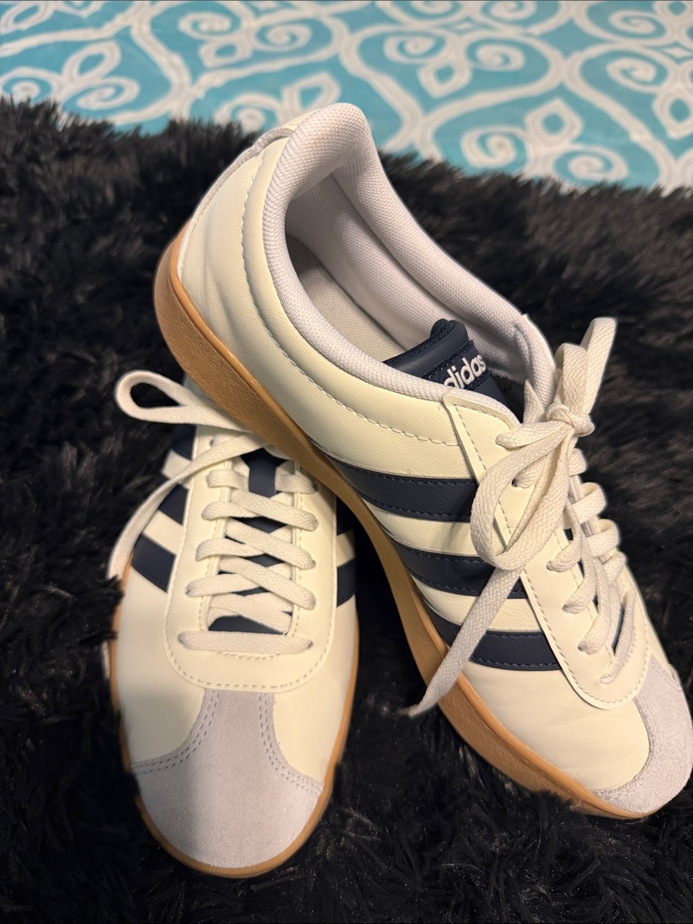 adidas Cream Sneakers with Navy Stripes and Gum Sole